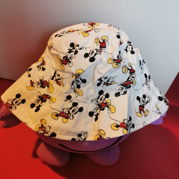 NWOT*H&M Mickey toddler bucket hat - Picture 2 of 4